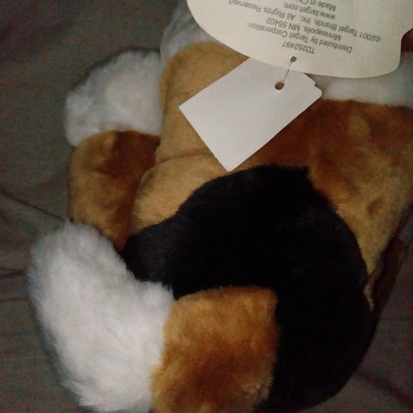 Beagle Realistic Dog, Stuffed Animal, Cuddle toy. Original tags, Childhood frien - Picture 3 of 4